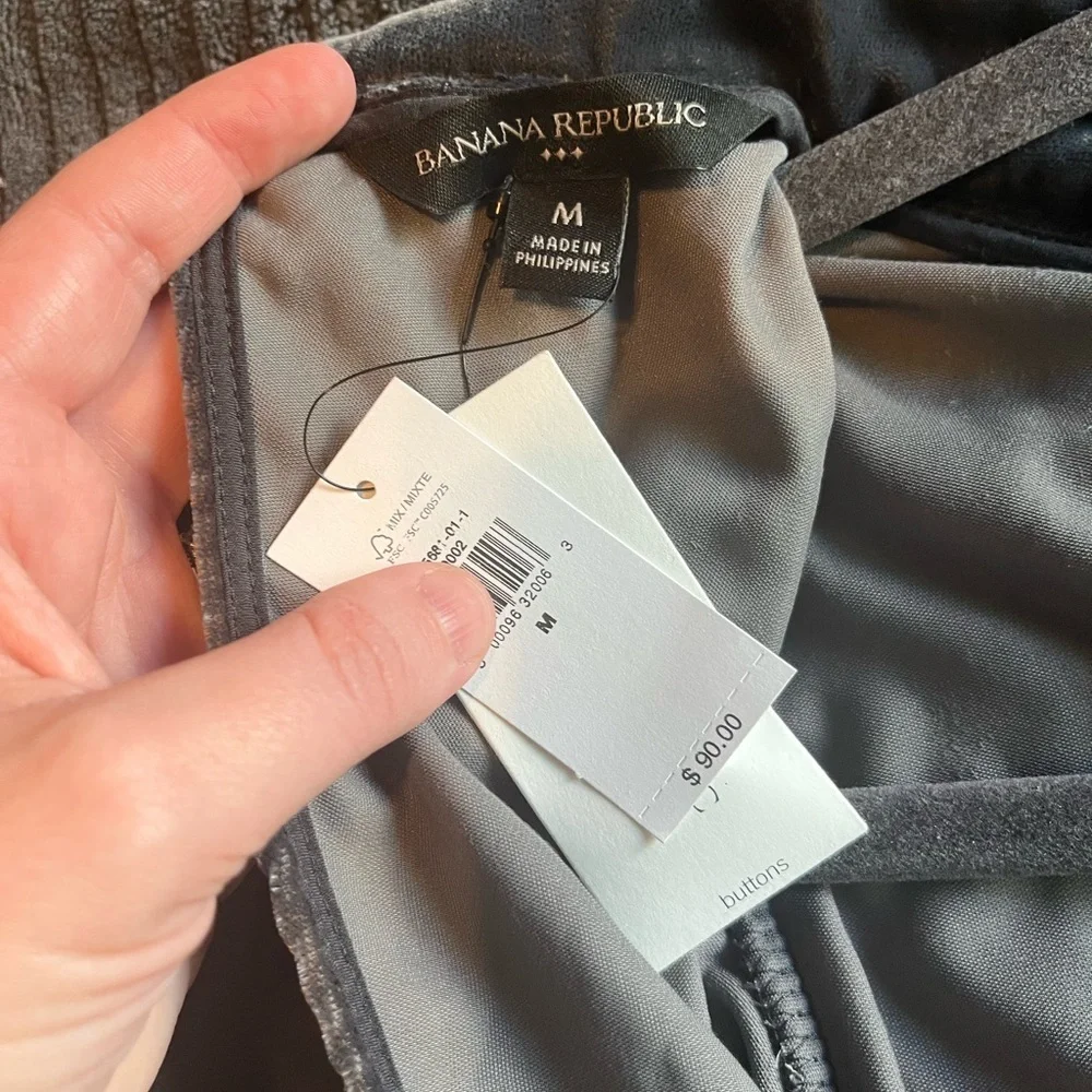 NWT Banana Republic Velvet Shimmer Open Back Tie Mock Neck Blouse, Medium, Grey